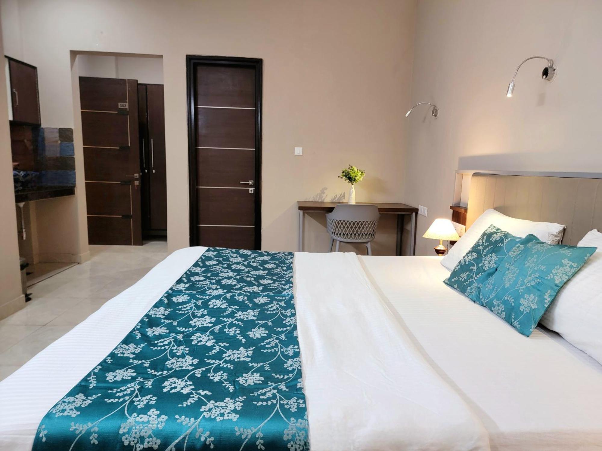Hotel Vamsor Heights 1047 à Gurgaon Extérieur photo
