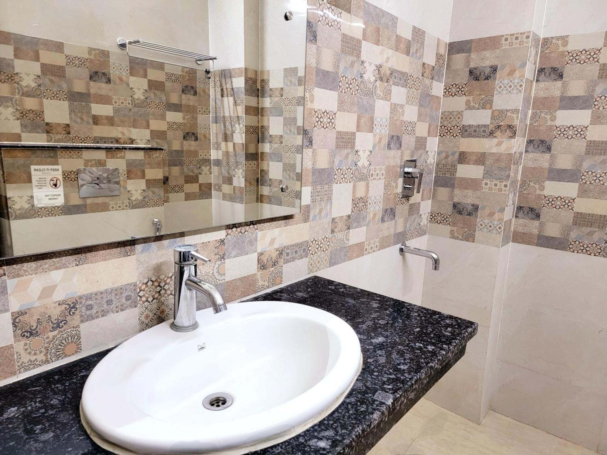 Hotel Vamsor Heights 1047 à Gurgaon Extérieur photo